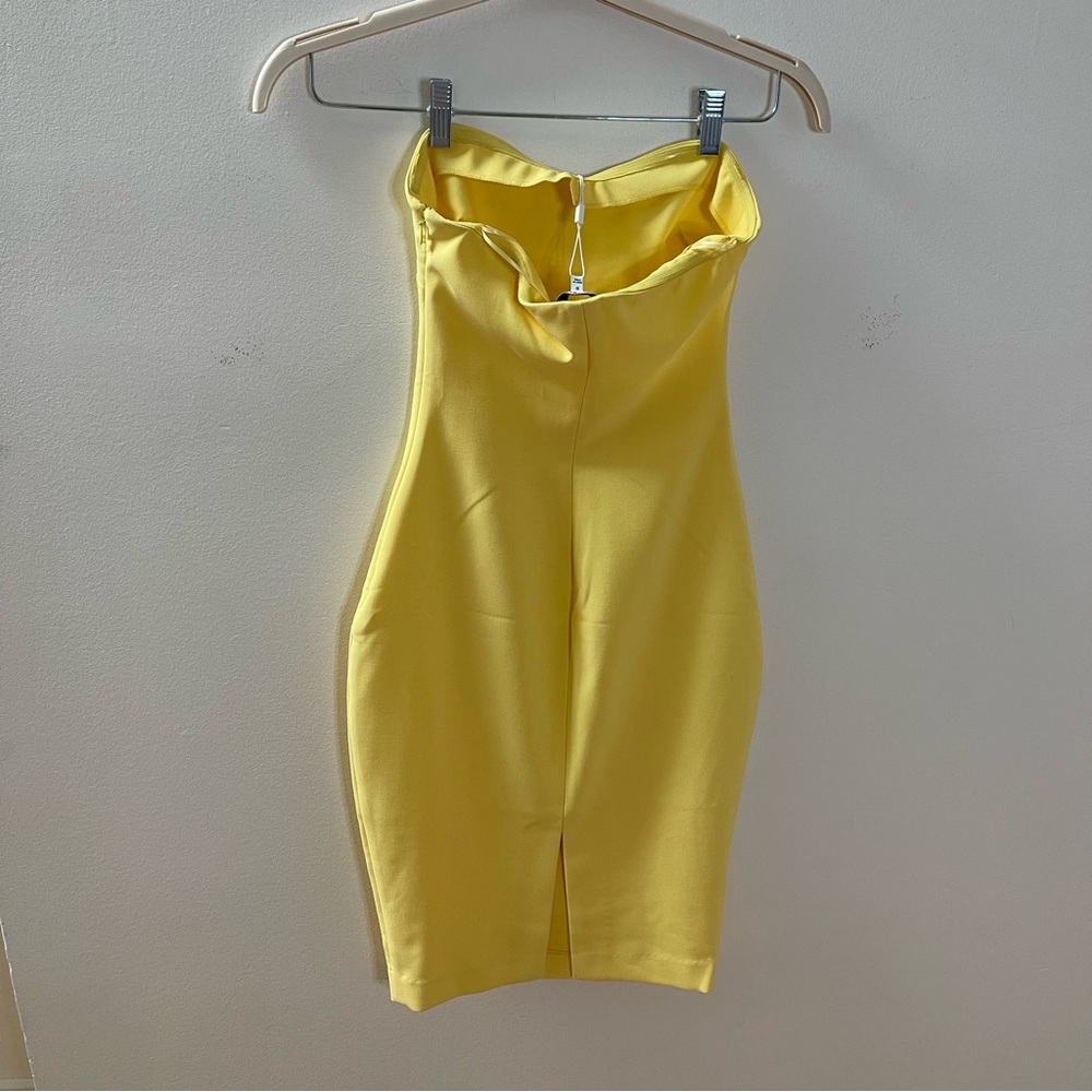 NWT Likely Laurens Dress Strapless Color: Snap Dragon (yellow) Size 0 revolve - Picture 6 of 9